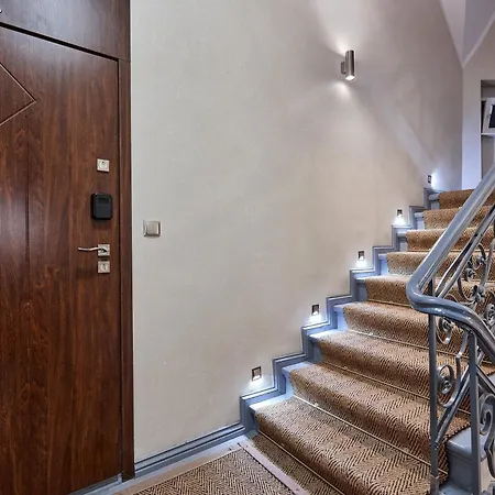 Old Town Deluxe Apartament *
